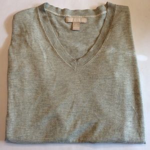 Banana Republic Gray Vneck Light Knit Sz XS